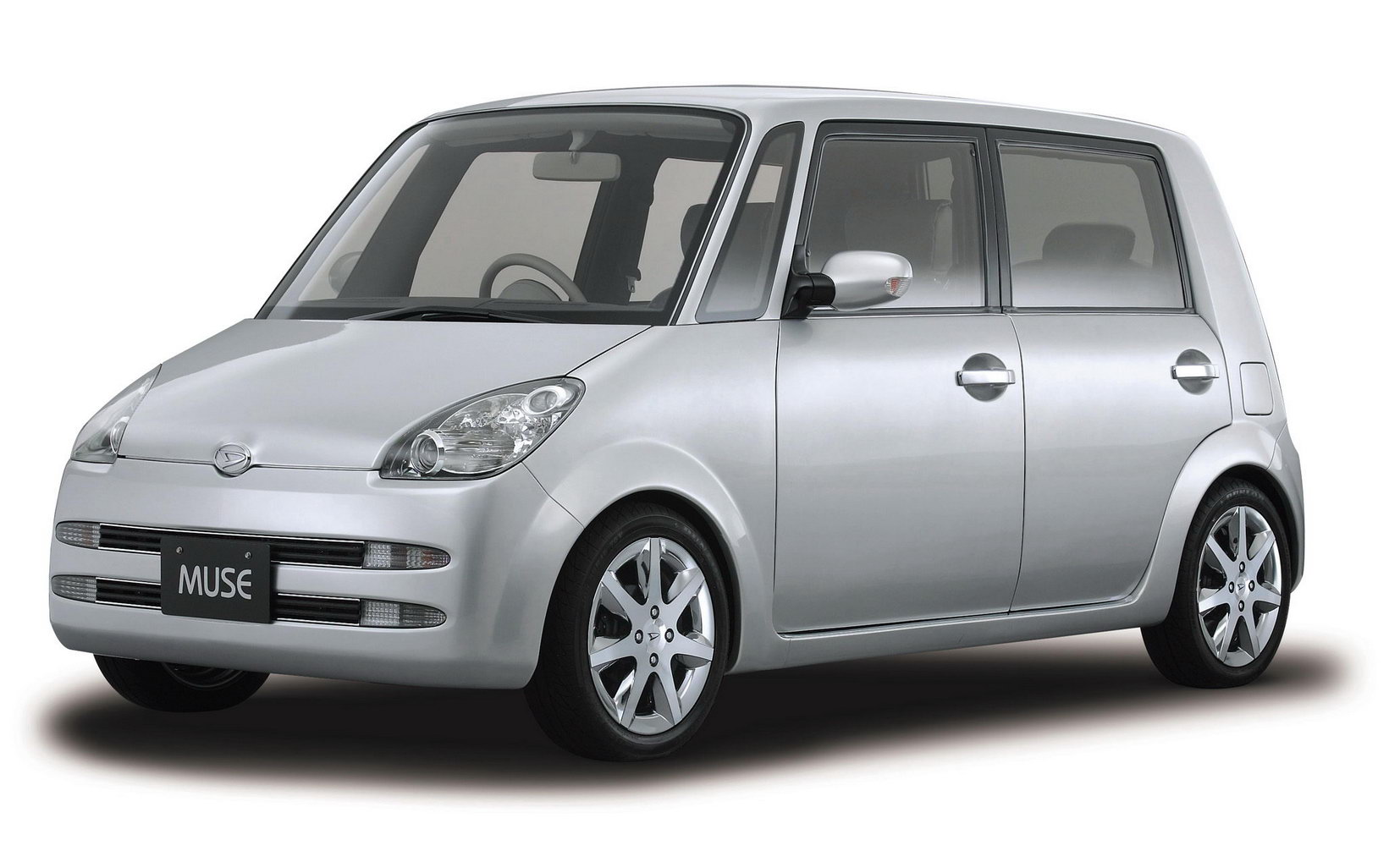 Daihatsu Muse 2001.jpg